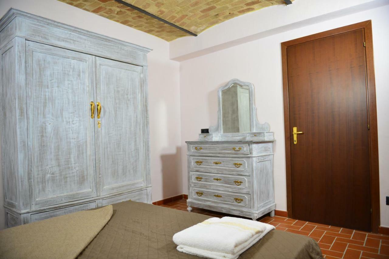 I Grappoli Villa Canelli Exteriör bild