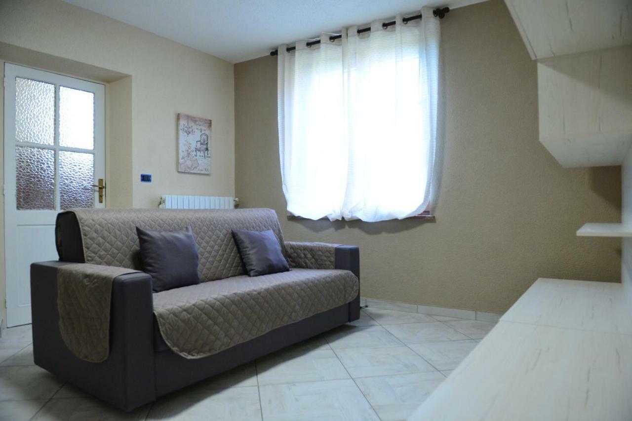 I Grappoli Villa Canelli Exteriör bild