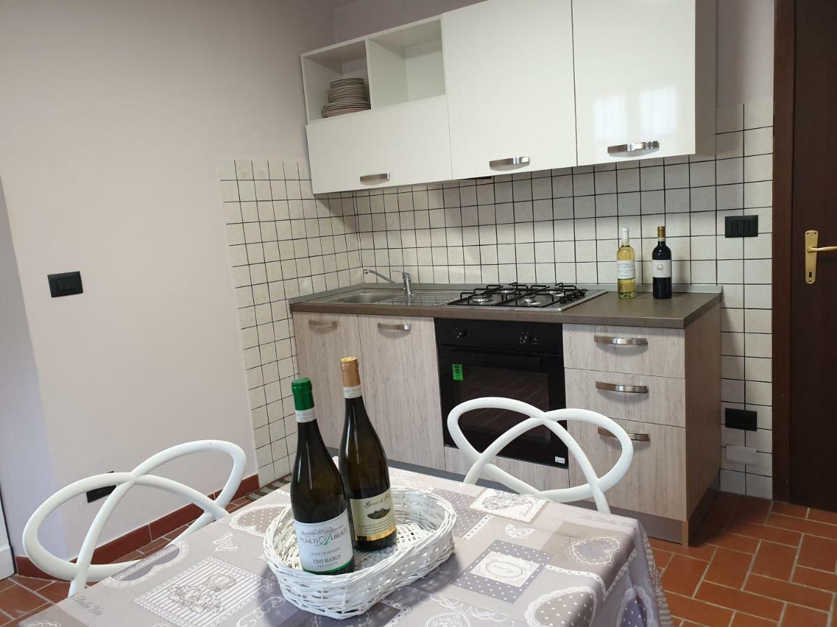 I Grappoli Villa Canelli Exteriör bild