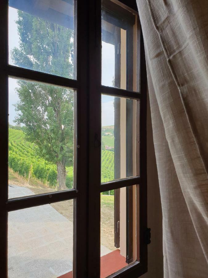 I Grappoli Villa Canelli Exteriör bild